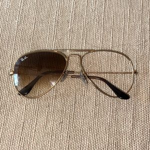 Ray Ban Gold Metal / Brown Gradient Aviator Sunglasses